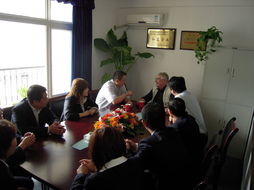 武漢新東物業(yè)管理 一站式專業(yè)服務(wù)，構(gòu)建和諧美好社區(qū)